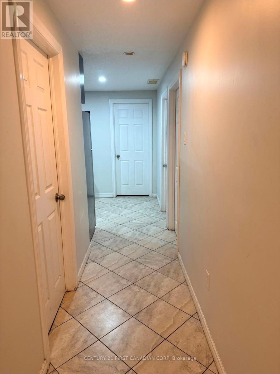 Bedroom 1 - 1150 Kipps Lane, London East, Ontario  N5Y 4S7 - Photo 4 - X13014368