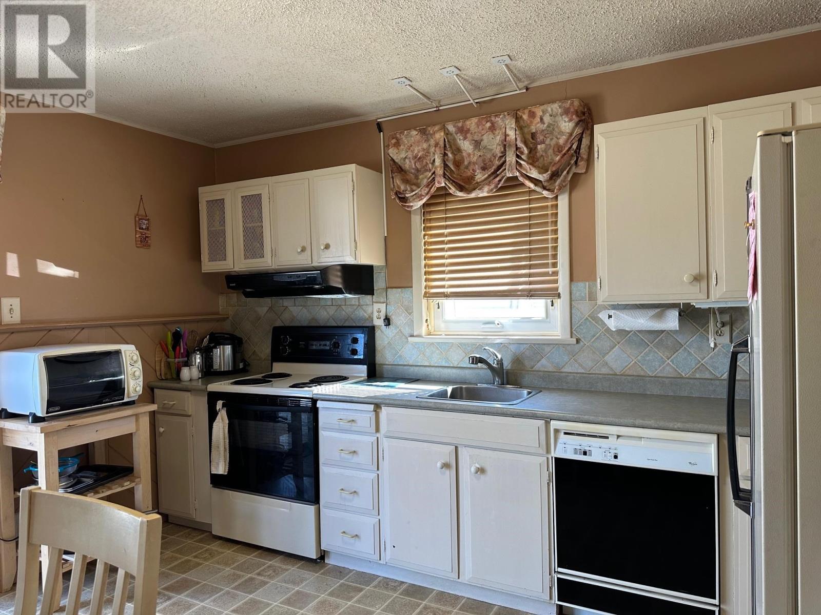 206 Shuniah St, Thunder Bay, Ontario  P7A 2Z8 - Photo 6 - TB2600733