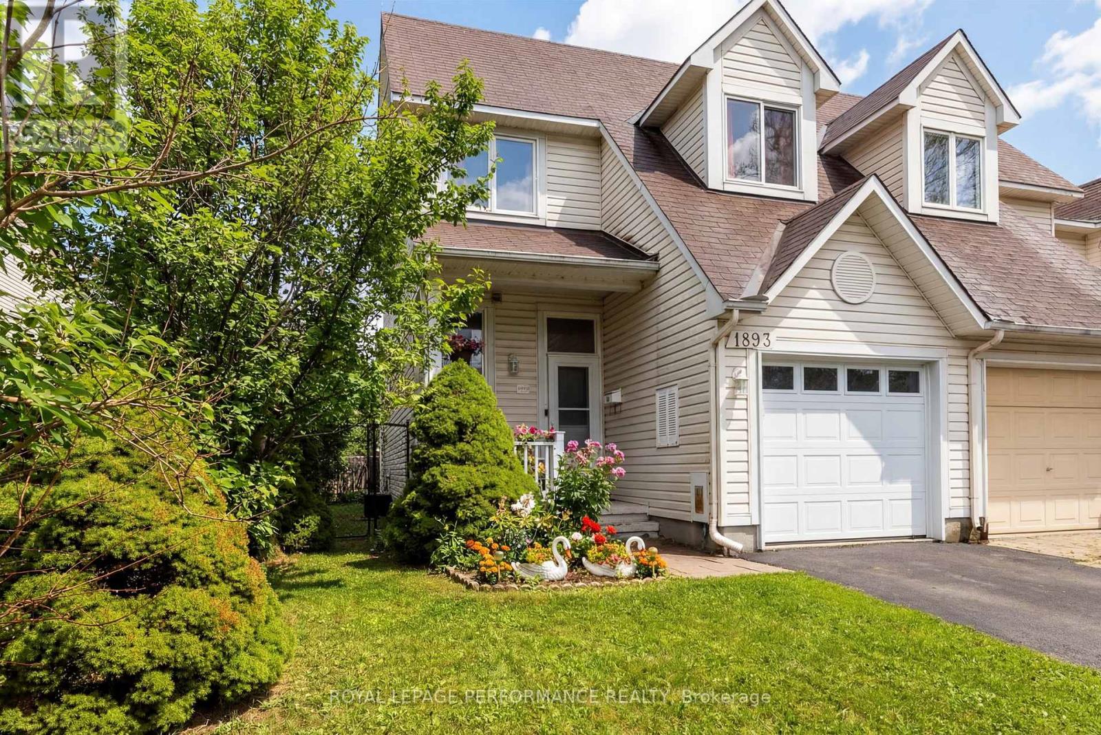 1893 HENNESSY CRESCENT, Ottawa, Ontario