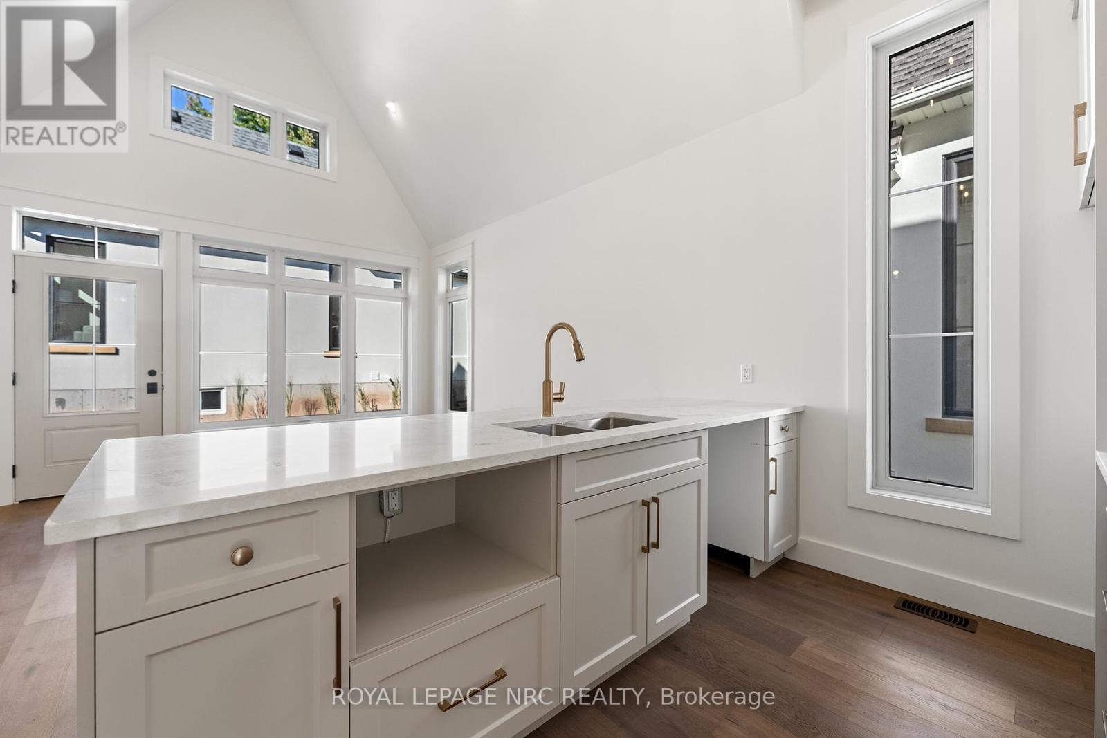 4054 Glenspring Road, Fort Erie, Ontario  L0S 1B0 - Photo 8 - X13014560