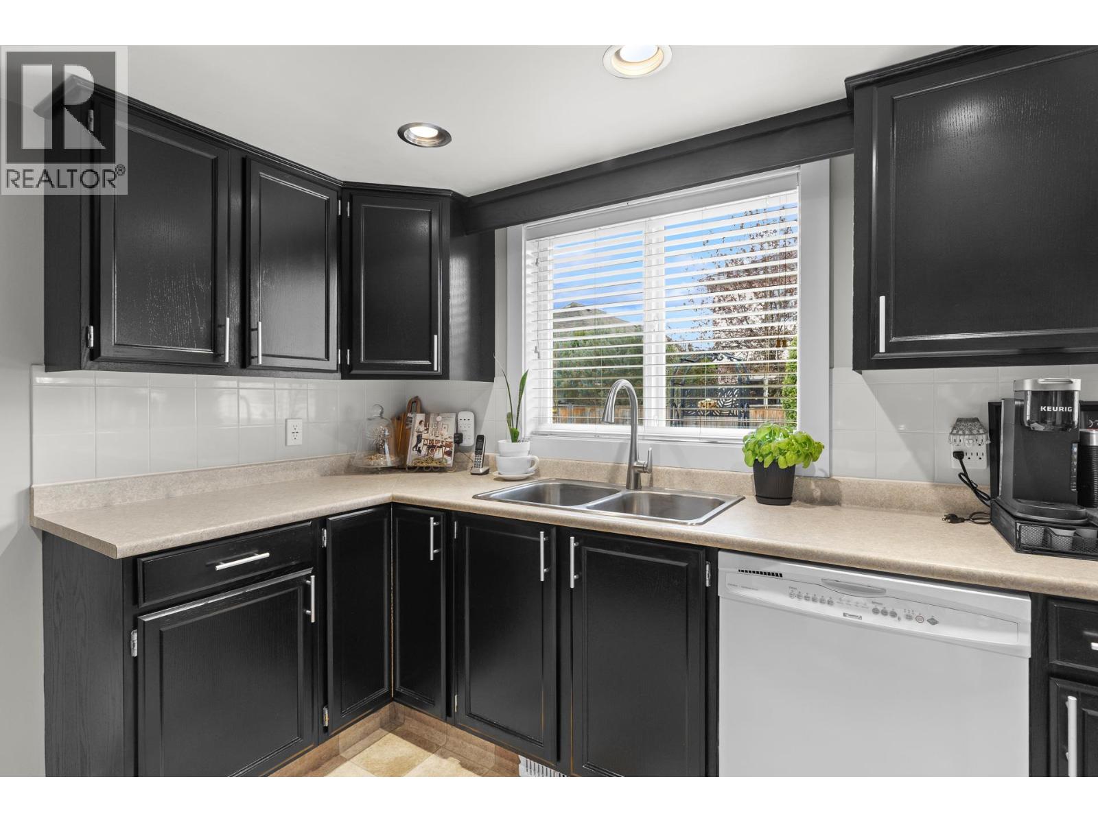 1015 Wintergreen Drive, Kelowna, British Columbia  V1W 3V7 - Photo 15 - 10383890