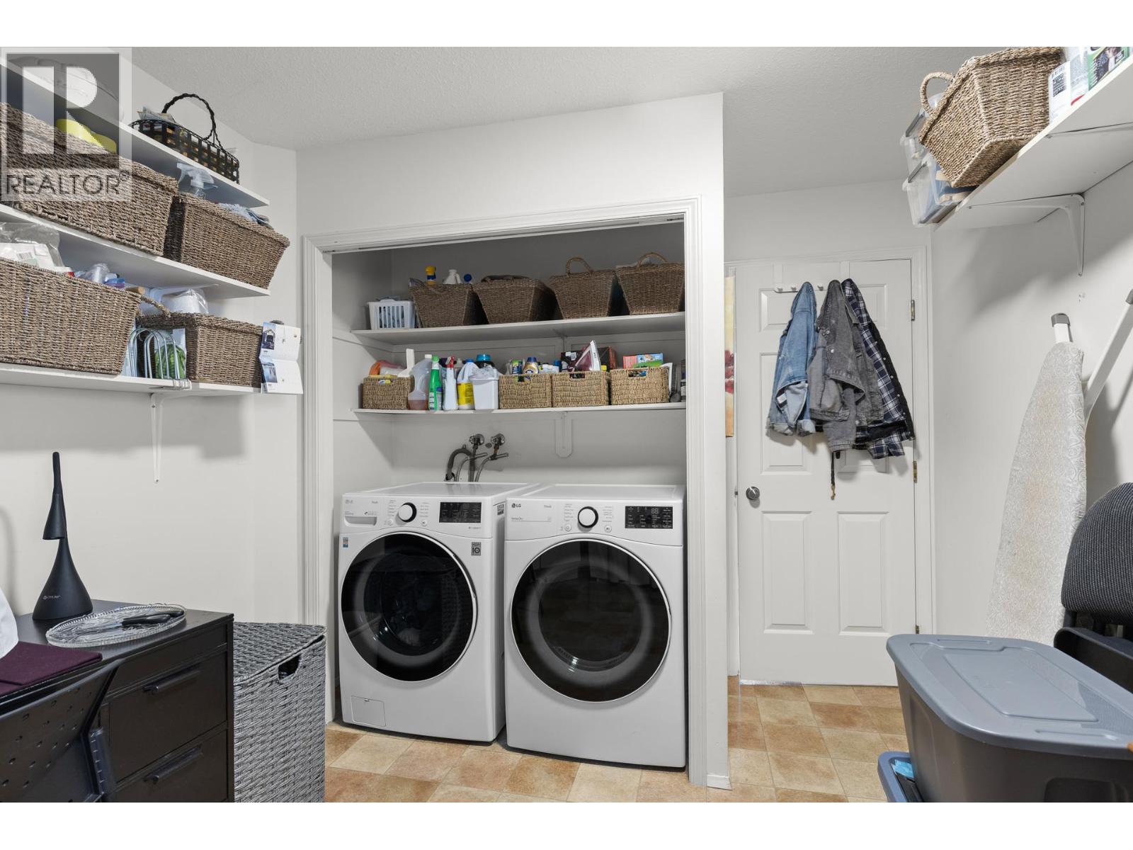 1015 Wintergreen Drive, Kelowna, British Columbia  V1W 3V7 - Photo 23 - 10383890