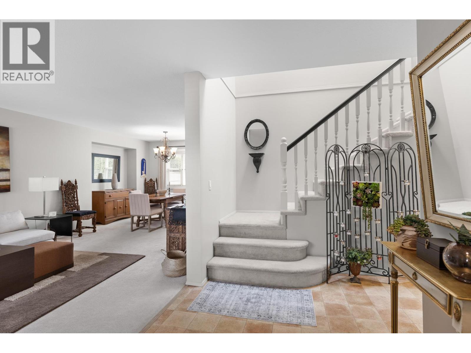 1015 Wintergreen Drive, Kelowna, British Columbia  V1W 3V7 - Photo 5 - 10383890