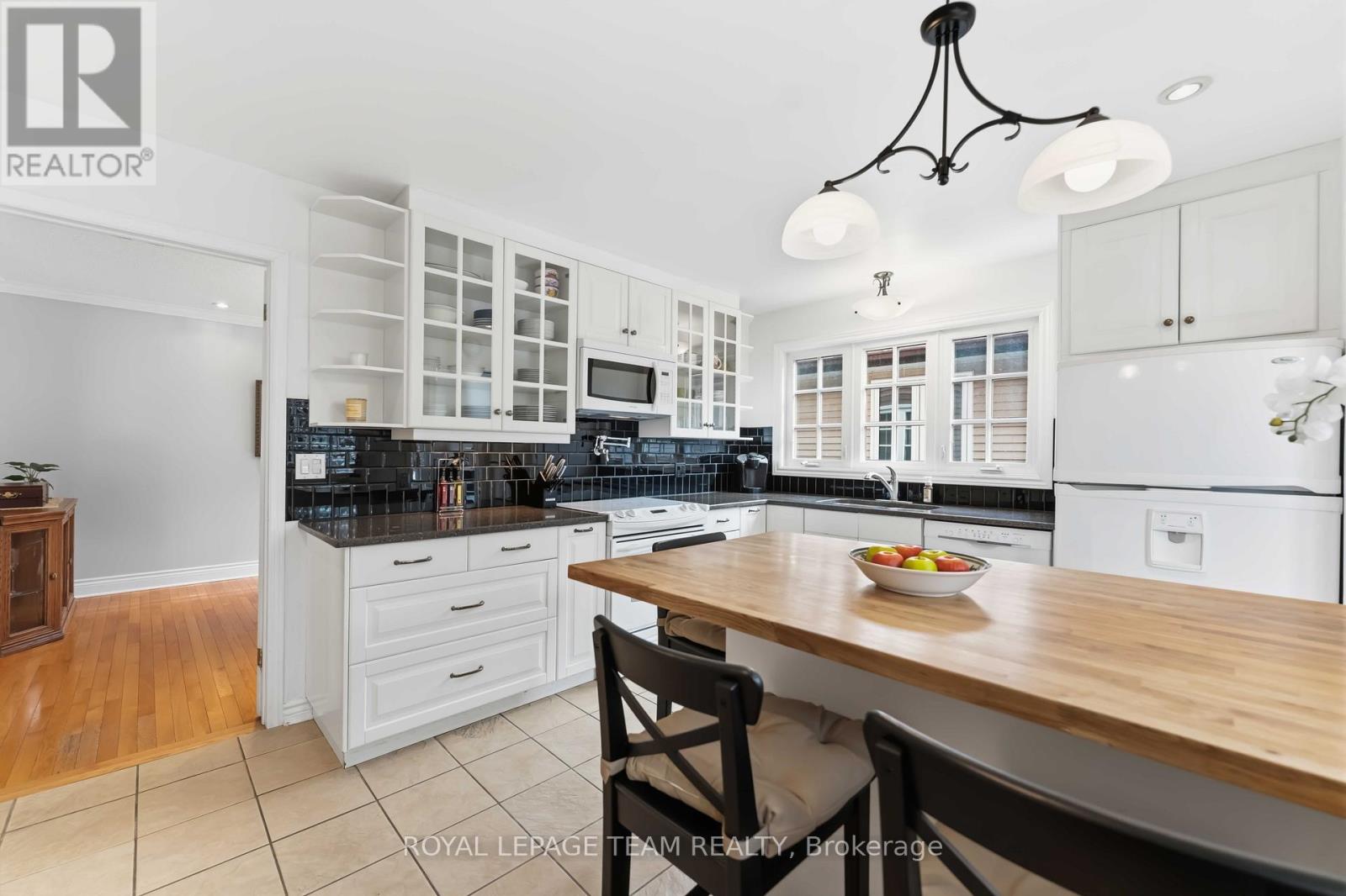 19 Hackett Street, Ottawa, Ontario  K1V 0P9 - Photo 15 - X12951782