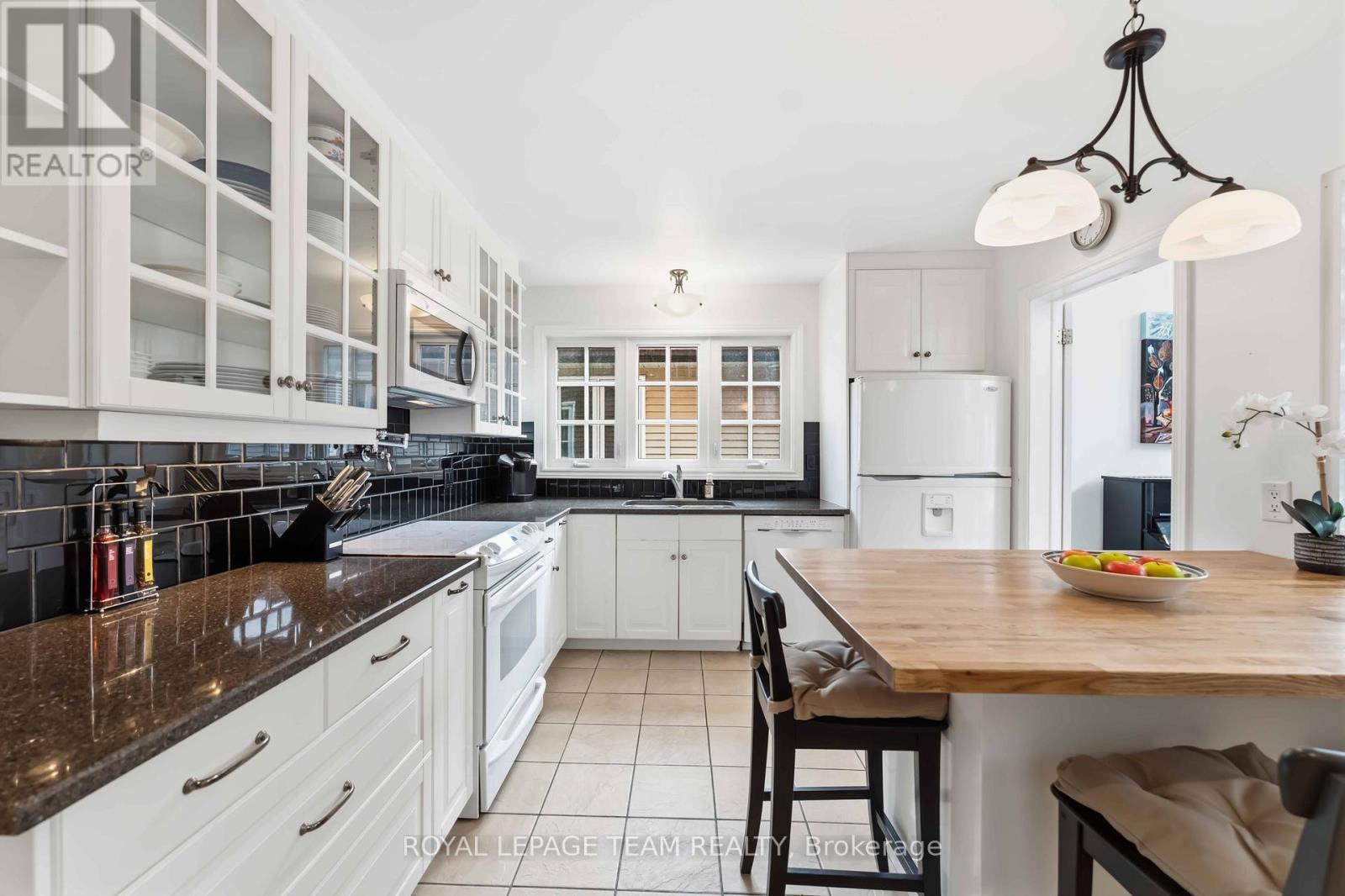 19 Hackett Street, Ottawa, Ontario  K1V 0P9 - Photo 14 - X12951782