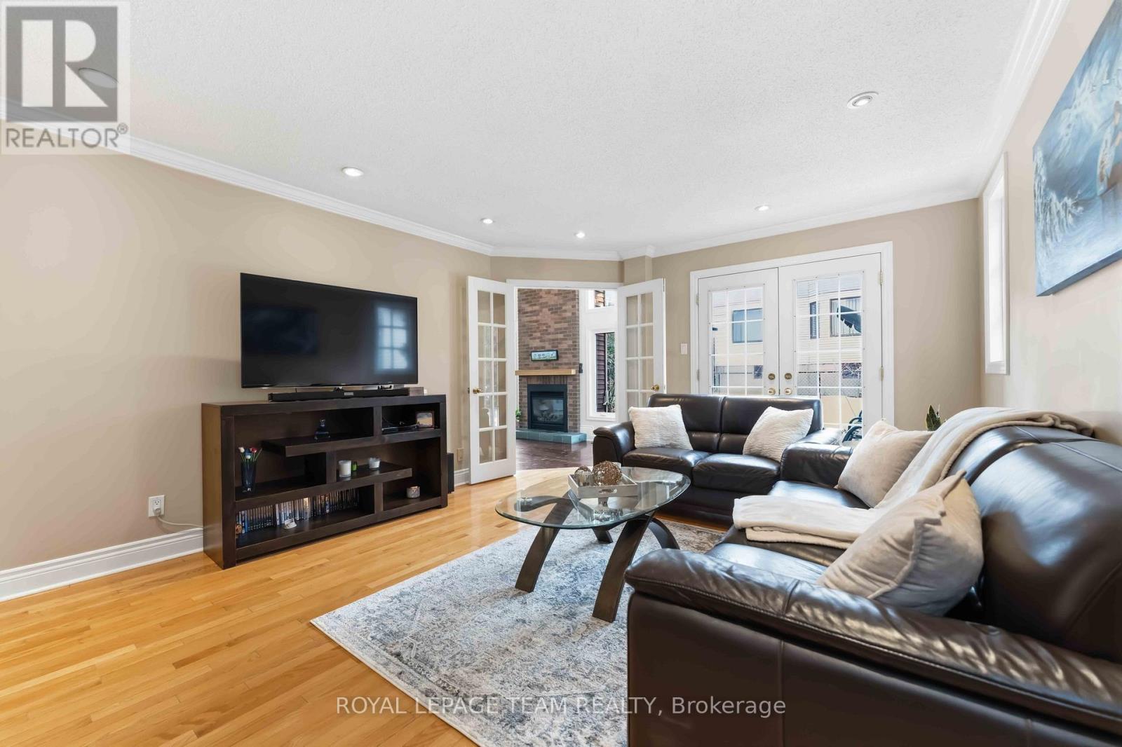 19 Hackett Street, Ottawa, Ontario  K1V 0P9 - Photo 23 - X12951782