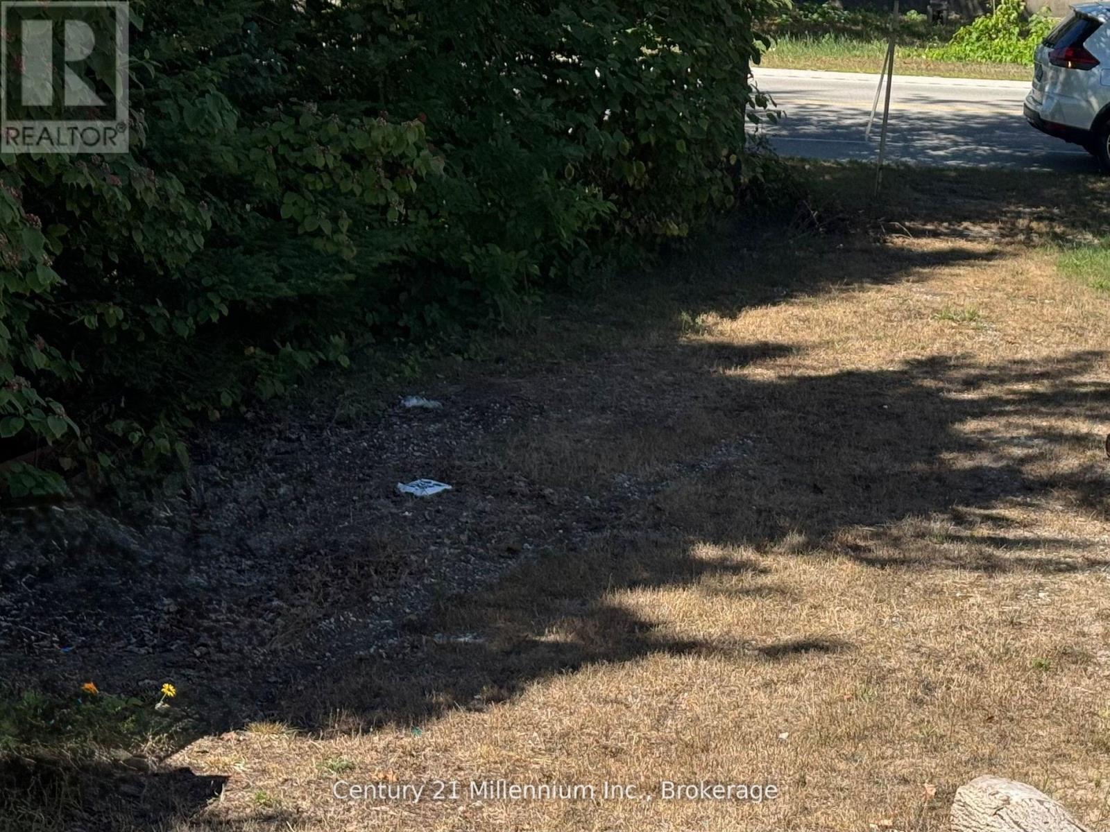 931 River Road E, Wasaga Beach, Ontario  L9Z 2P4 - Photo 2 - S13014498