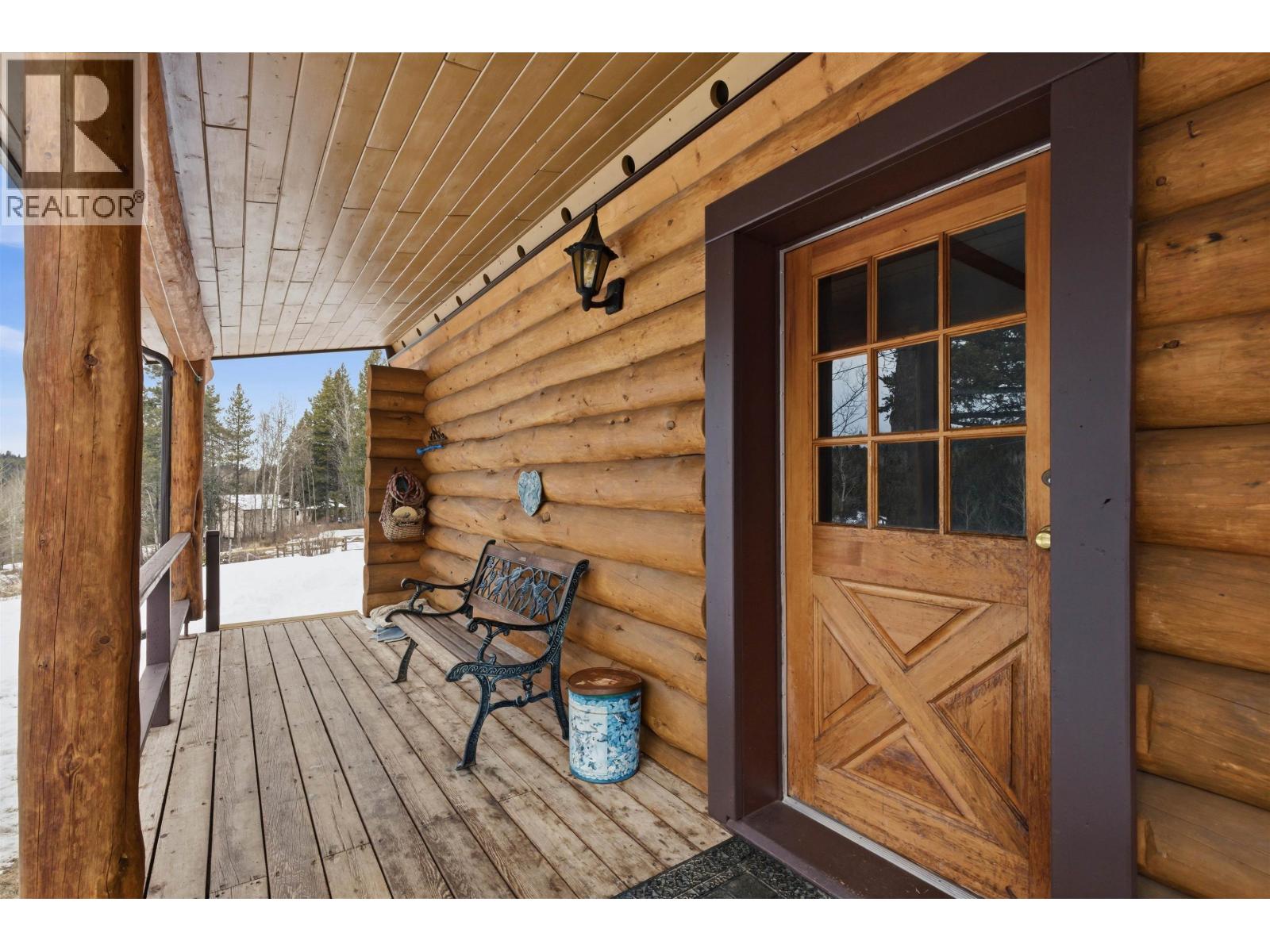 2815 Pioneer Crescent, 150 Mile House, British Columbia  V0K 2G0 - Photo 2 - R3101125