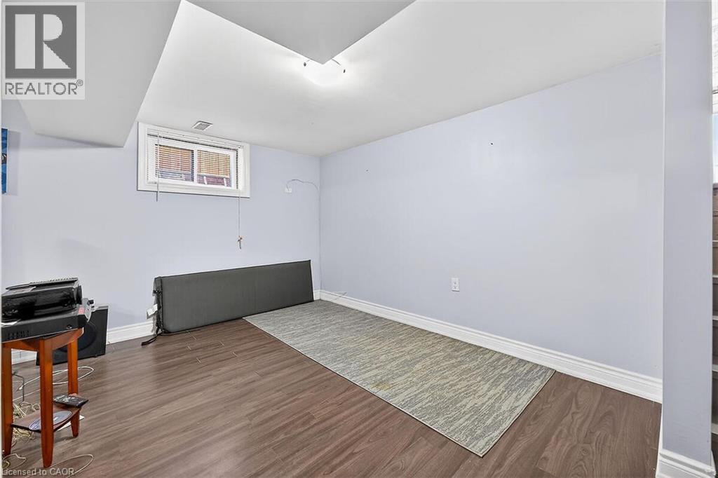 28 Tara Court, Hamilton, Ontario  L8K 6E6 - Photo 43 - 40811617