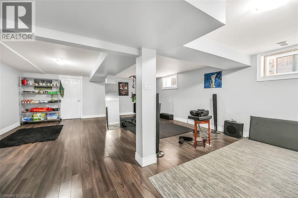 28 Tara Court, Hamilton, Ontario  L8K 6E6 - Photo 37 - 40811617