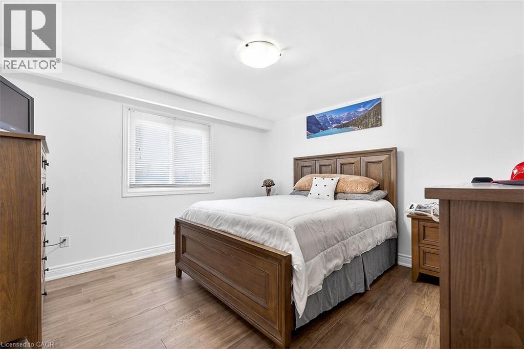 28 Tara Court, Hamilton, Ontario  L8K 6E6 - Photo 23 - 40811617