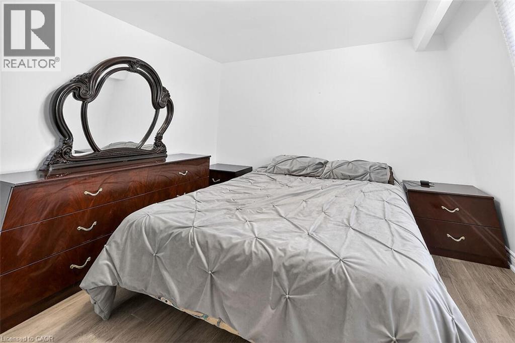 28 Tara Court, Hamilton, Ontario  L8K 6E6 - Photo 27 - 40811617