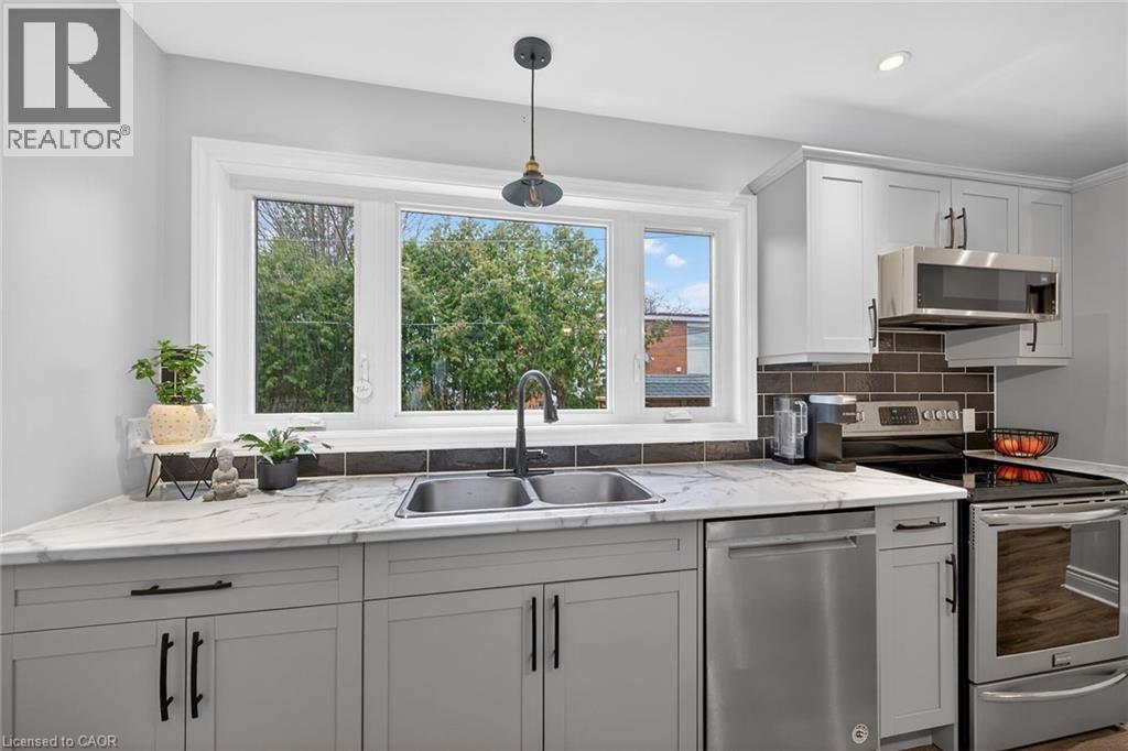 2387 Maryvale Court, Burlington, Ontario  L7P 2P1 - Photo 15 - 40819591