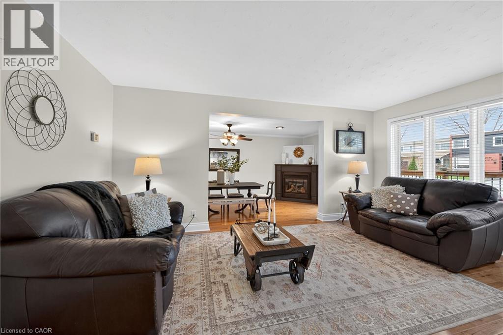 2387 Maryvale Court, Burlington, Ontario  L7P 2P1 - Photo 4 - 40819591