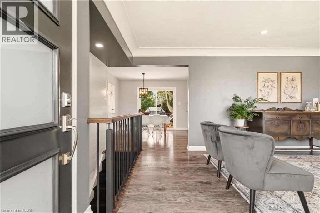 49 Stirling Street, Caledonia, Ontario  N3W 1J4 - Photo 2 - 40819594