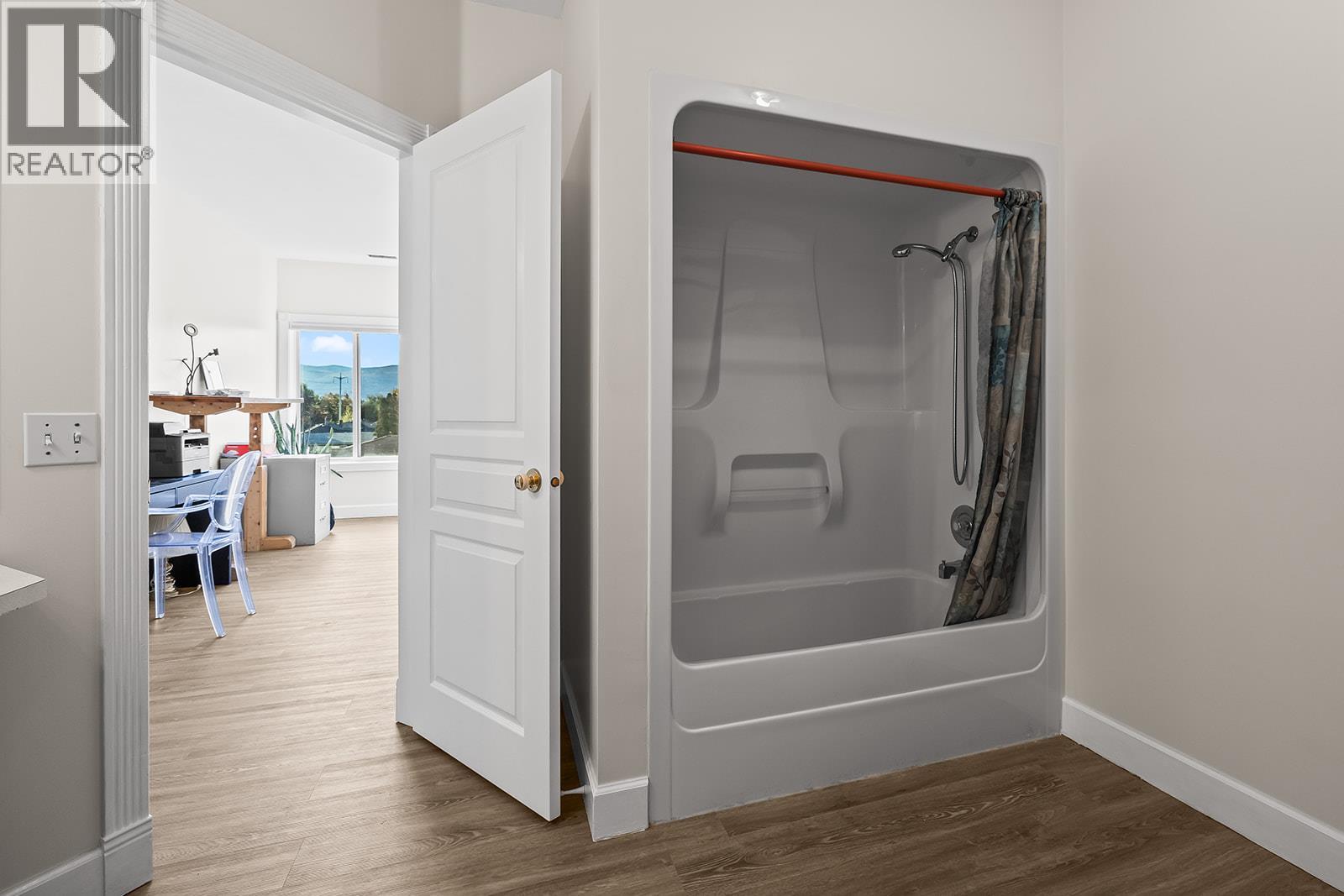 1940 Richter Street Unit# 203, Kelowna, British Columbia  V1Y 2N2 - Photo 18 - 10383813