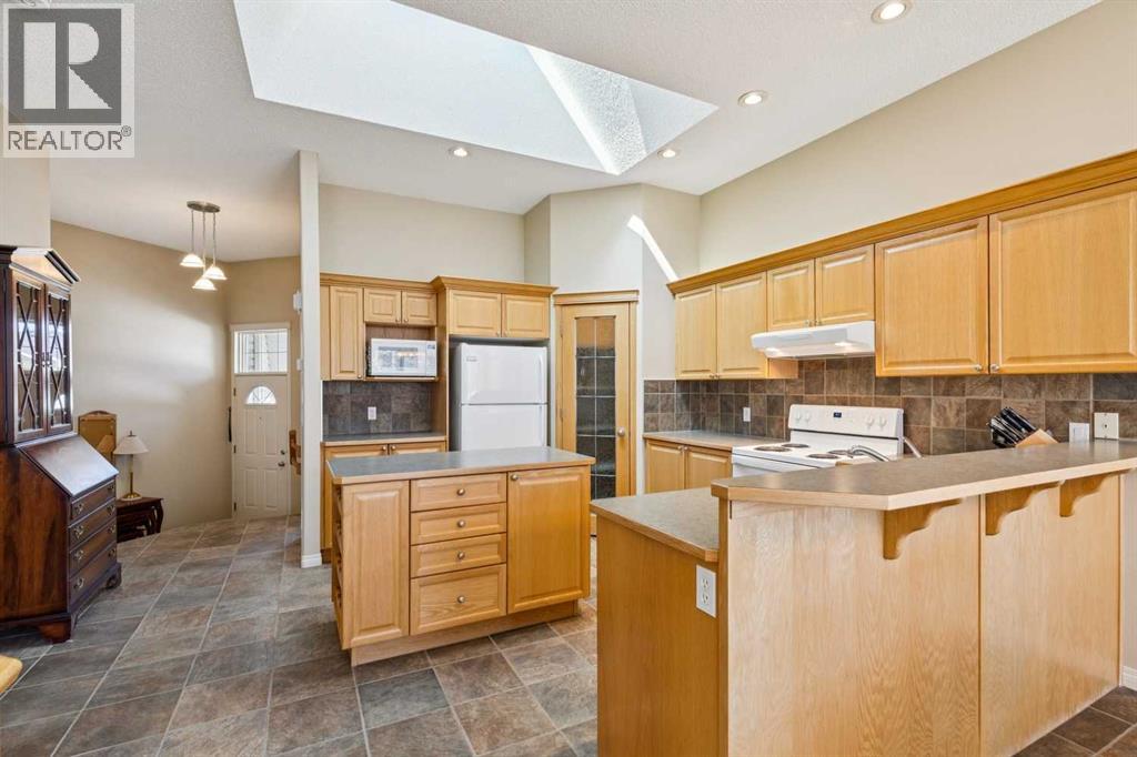 19 Wentworth Gardens SW, Calgary, Alberta  T3H 4L7 - Photo 10 - A2302321