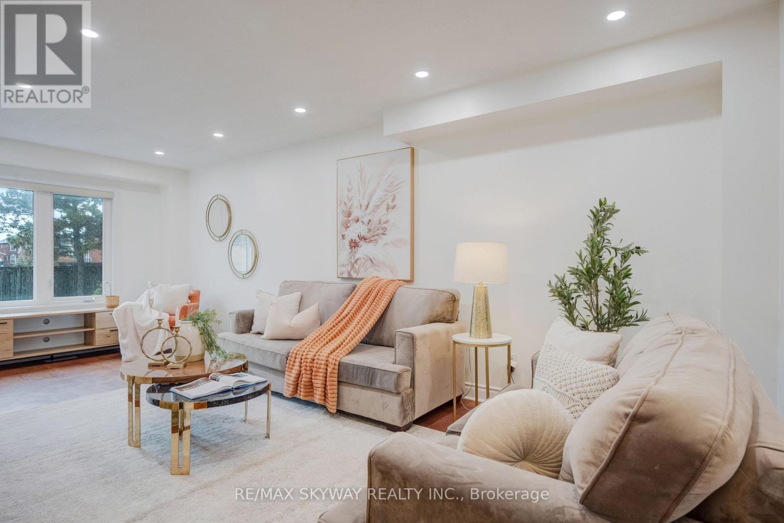 44 - 1485 Torrington Drive, Mississauga, Ontario  L5V 1Y3 - Photo 6 - W13014328