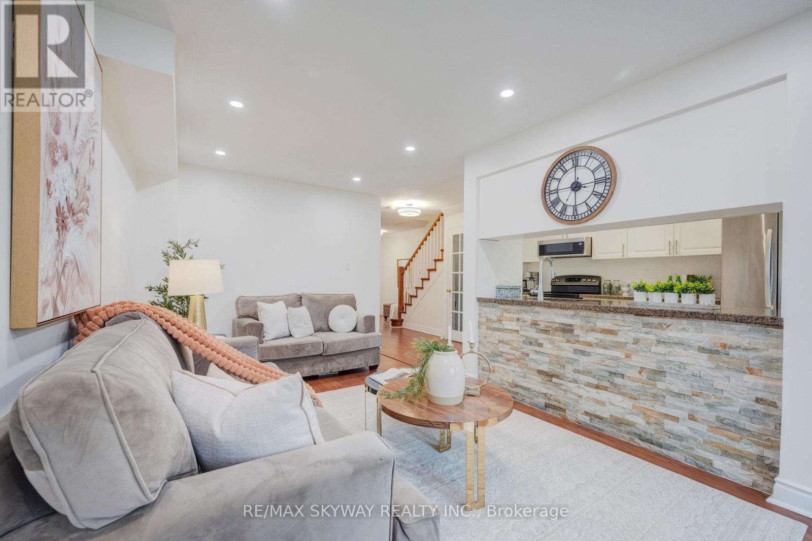 44 - 1485 Torrington Drive, Mississauga, Ontario  L5V 1Y3 - Photo 9 - W13014328