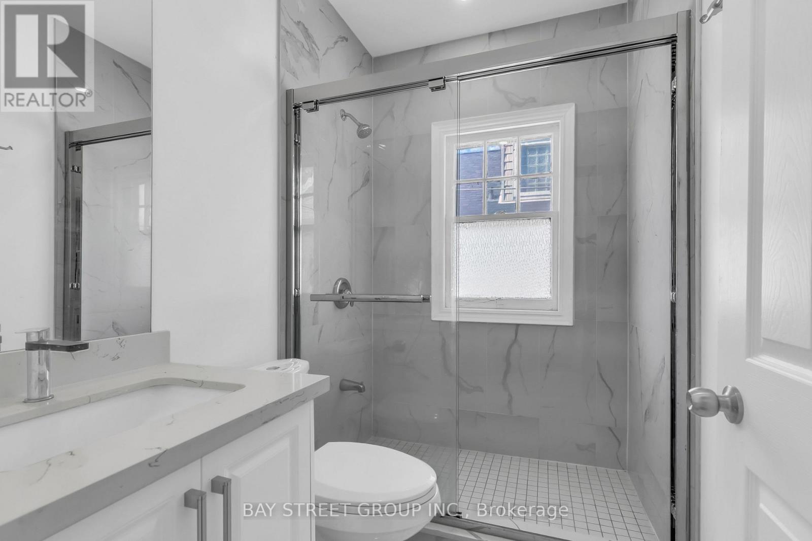 280-282 Campbell Avenue, Windsor, Ontario  N9B 2H2 - Photo 6 - X12462036