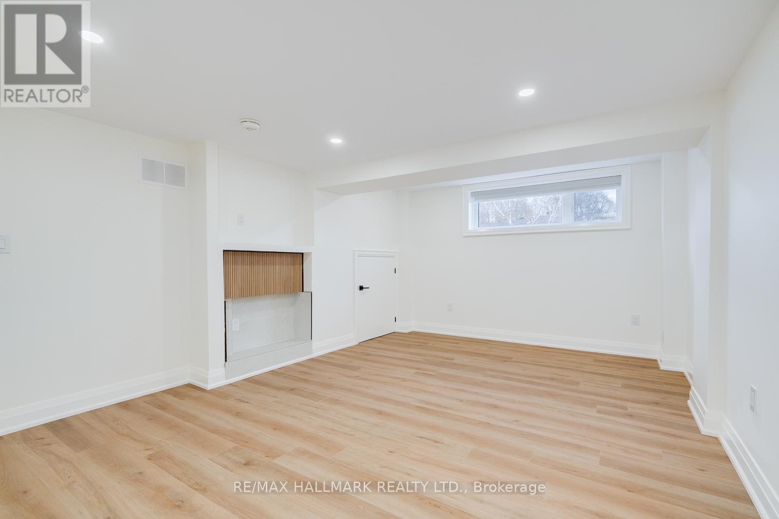Basement Bachelor Unit - 69 Searle Avenue, Toronto, Ontario  M3H 4A6 - Photo 7 - C13014342