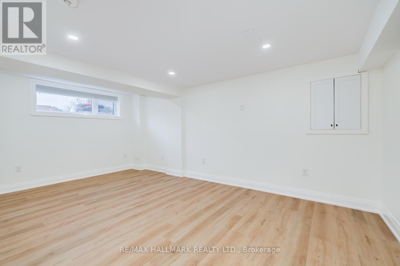 Basement Bachelor Unit - 69 Searle Avenue, Toronto, Ontario  M3H 4A6 - Photo 8 - C13014342