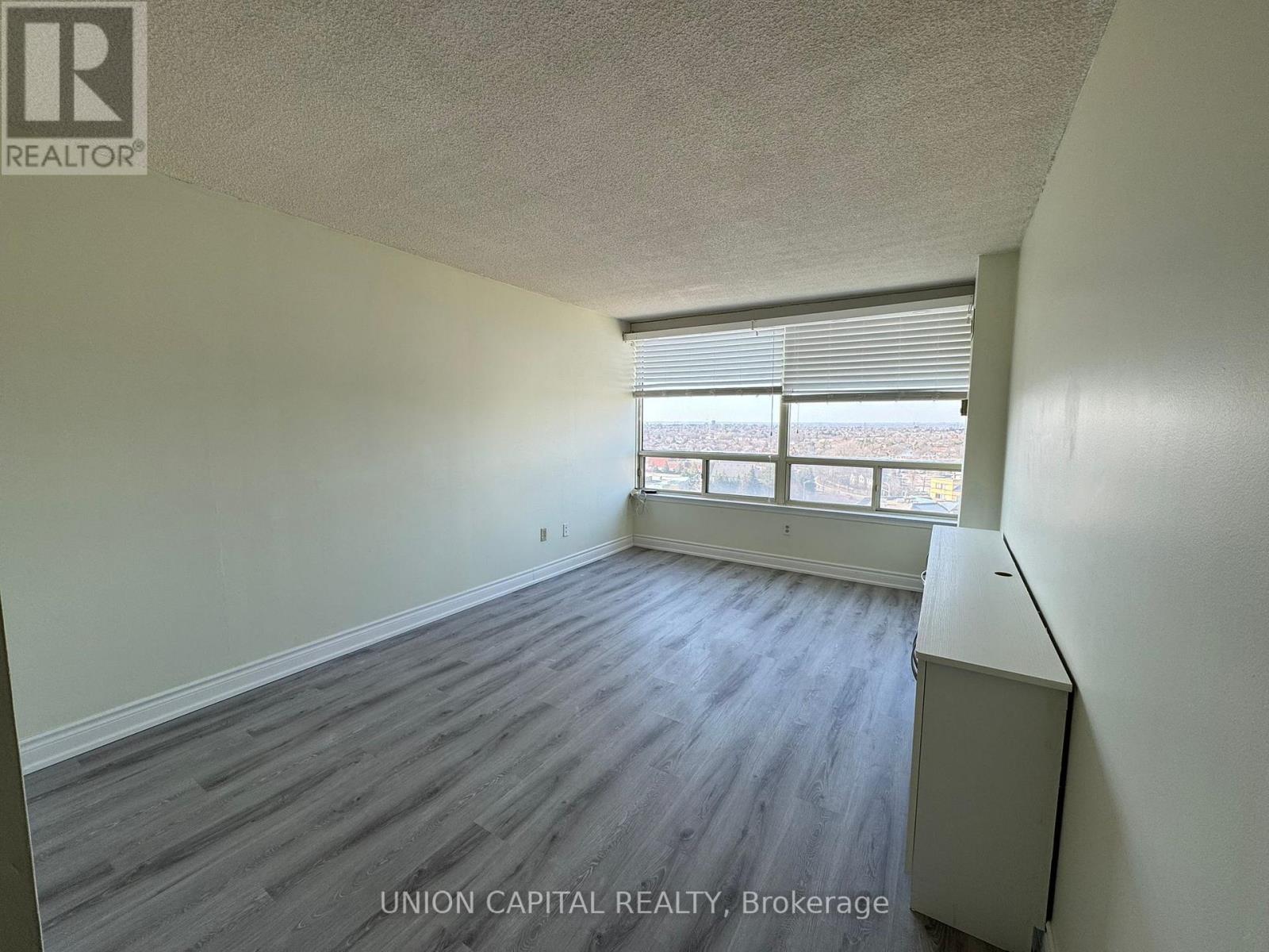 1204 - 300 Alton Towers Circle, Toronto, Ontario  M1V 4X9 - Photo 12 - E13014366