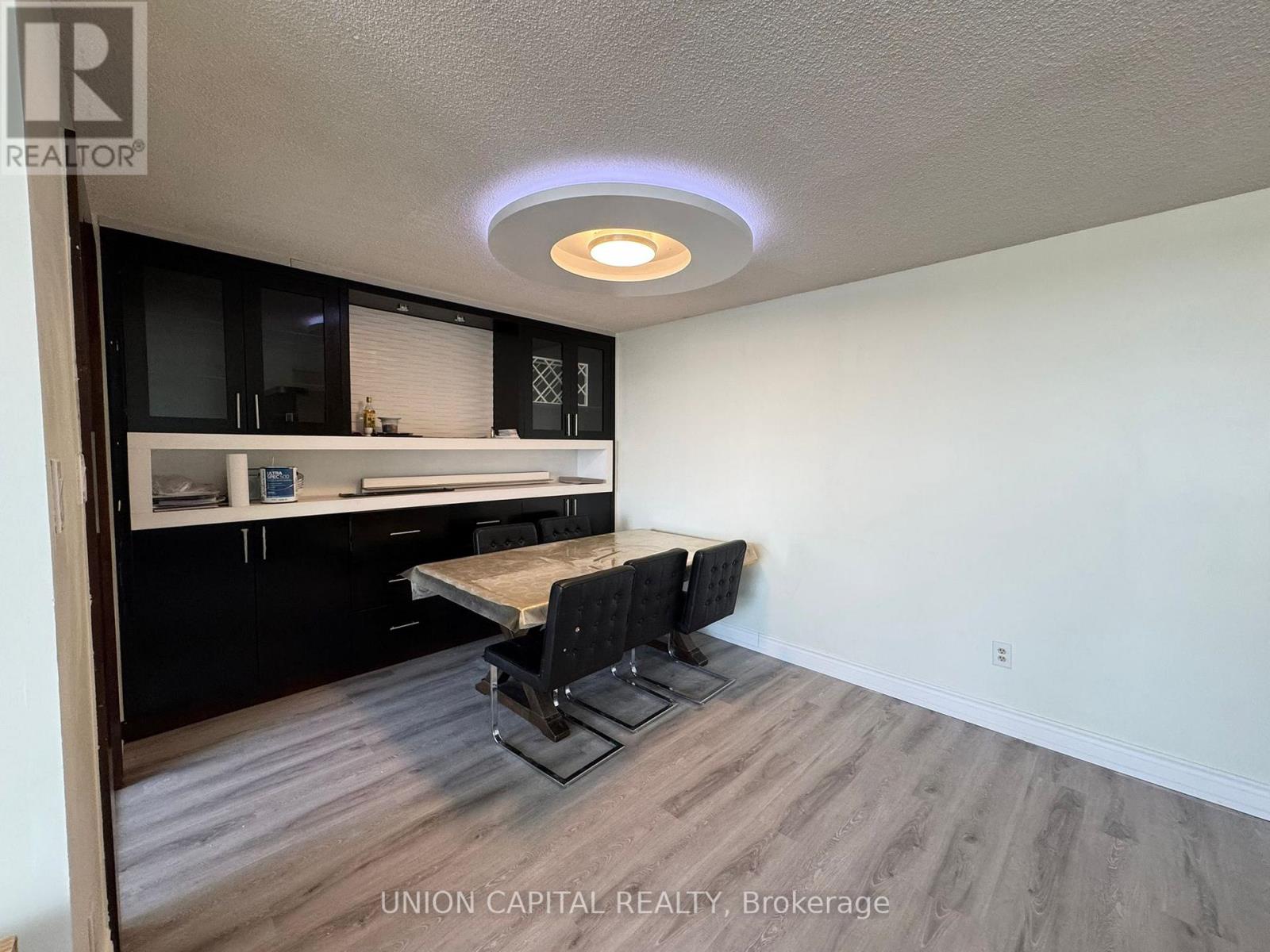 1204 - 300 Alton Towers Circle, Toronto, Ontario  M1V 4X9 - Photo 4 - E13014366