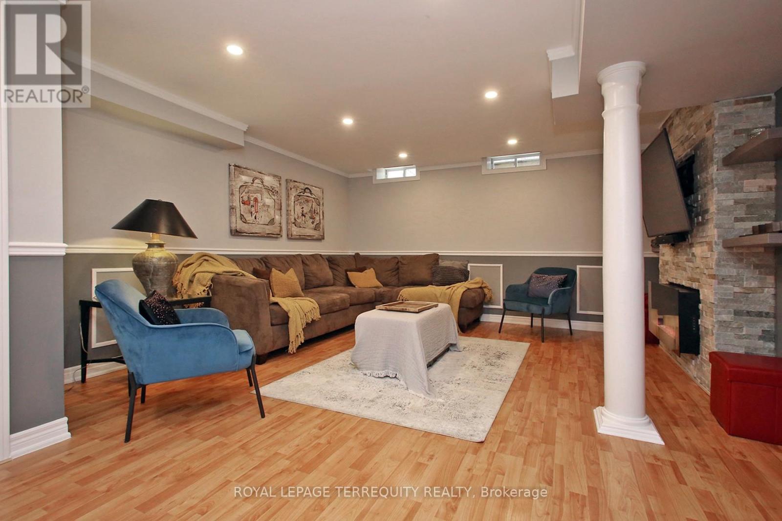 471 Woodsmere Crescent, Pickering, Ontario  L1V 7A5 - Photo 25 - E13014558