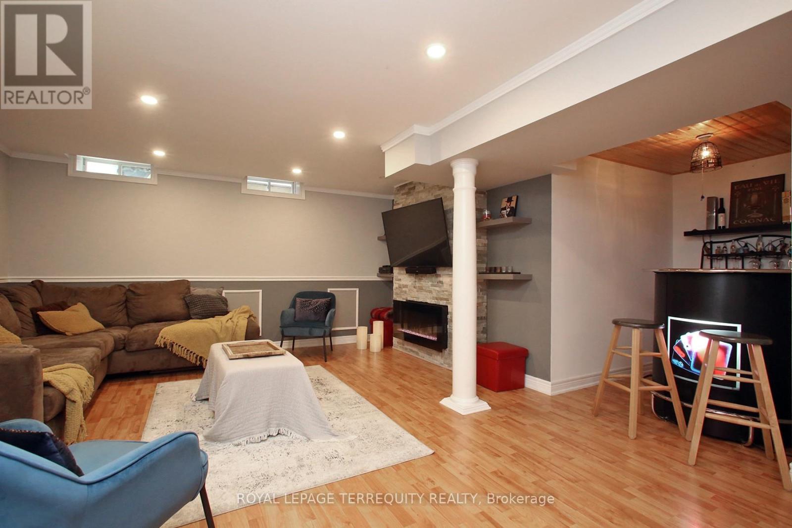 471 Woodsmere Crescent, Pickering, Ontario  L1V 7A5 - Photo 27 - E13014558