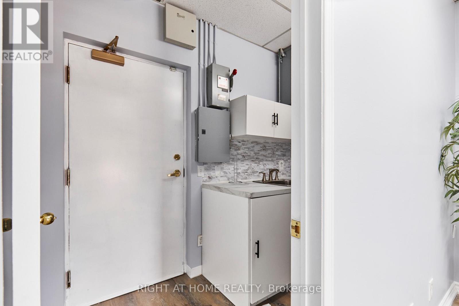 12 - 108 Corporate Drive, Toronto, Ontario  M1H 3H9 - Photo 18 - E13014578