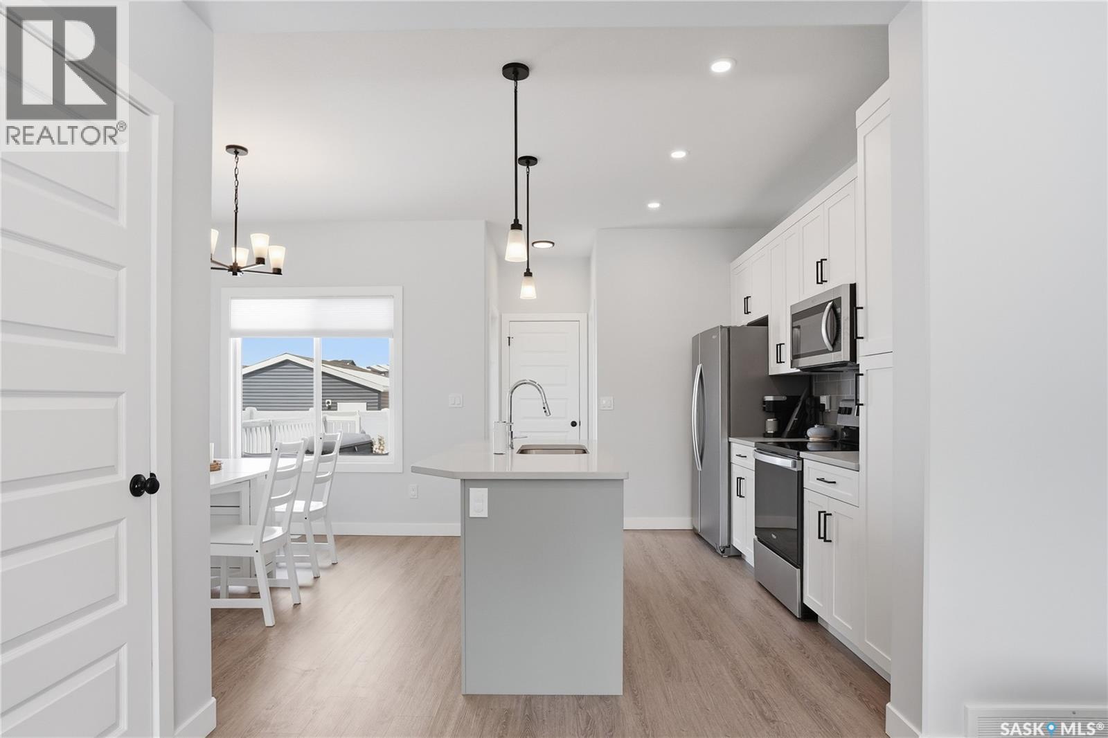 1047 Brighton Gate, Saskatoon, Saskatchewan  S7V 1S5 - Photo 9 - SK033281