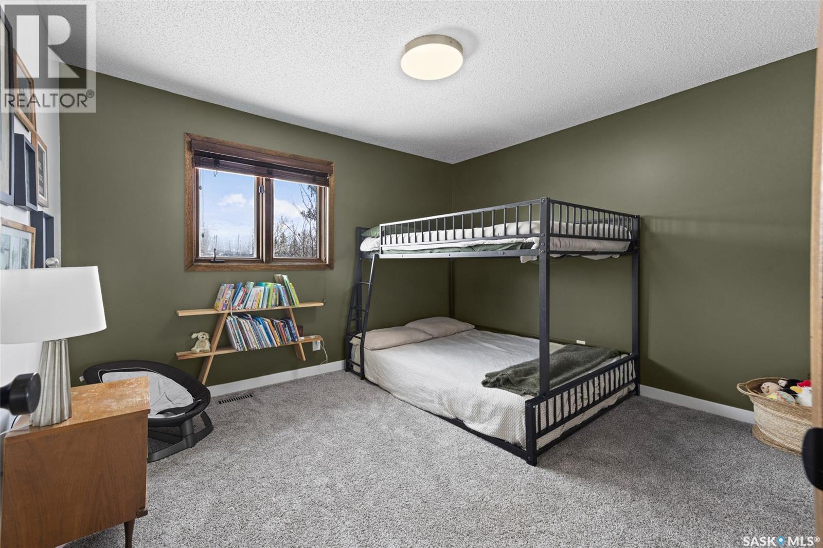 2002 Braun Bay E, Regina, Saskatchewan  S4V 2Z3 - Photo 30 - SK033204