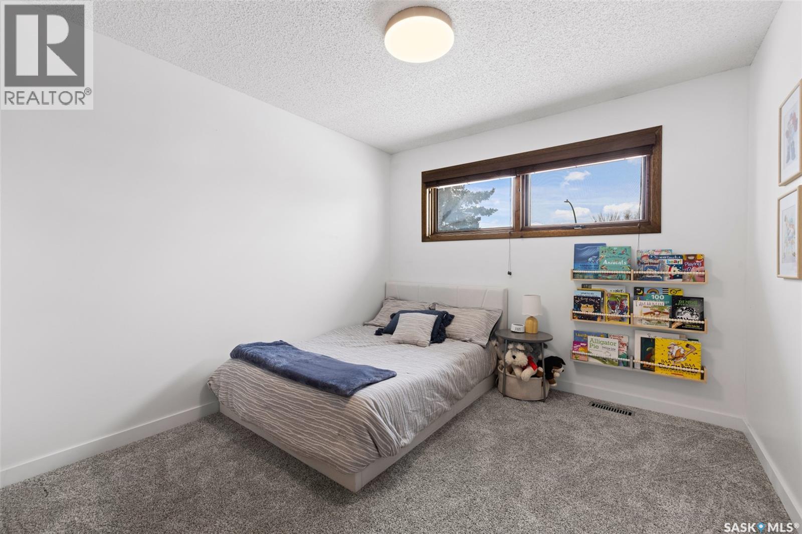 2002 Braun Bay E, Regina, Saskatchewan  S4V 2Z3 - Photo 32 - SK033204