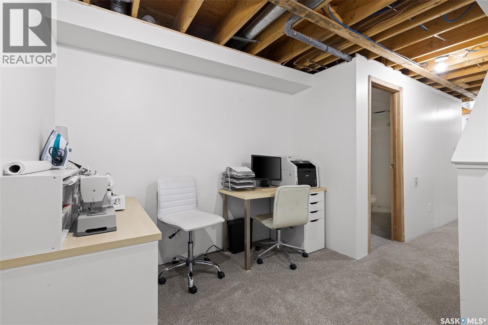 2002 Braun Bay E, Regina, Saskatchewan  S4V 2Z3 - Photo 34 - SK033204