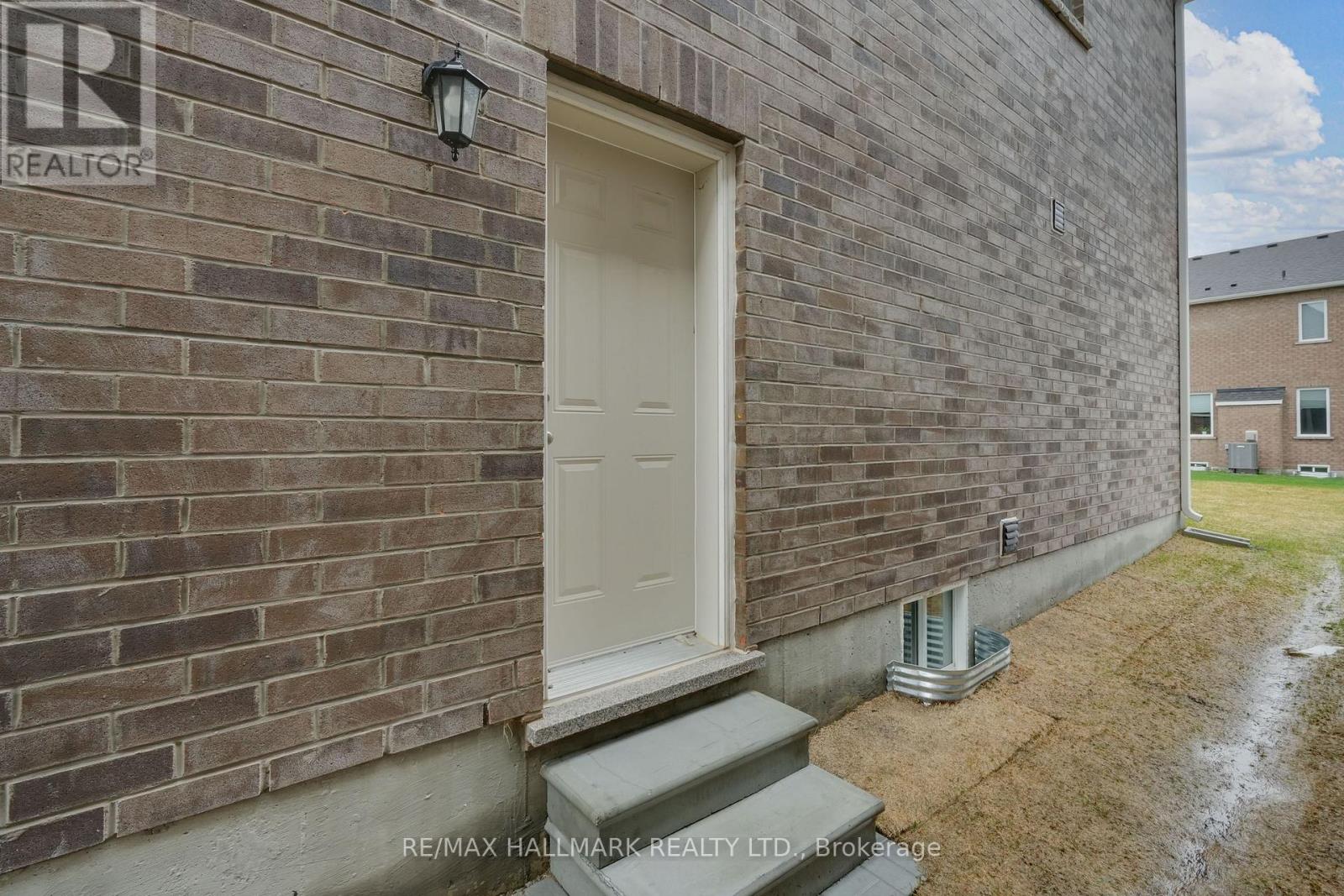 602 Newlove Street, Innisfil, Ontario  L9S 0S2 - Photo 38 - N13014372