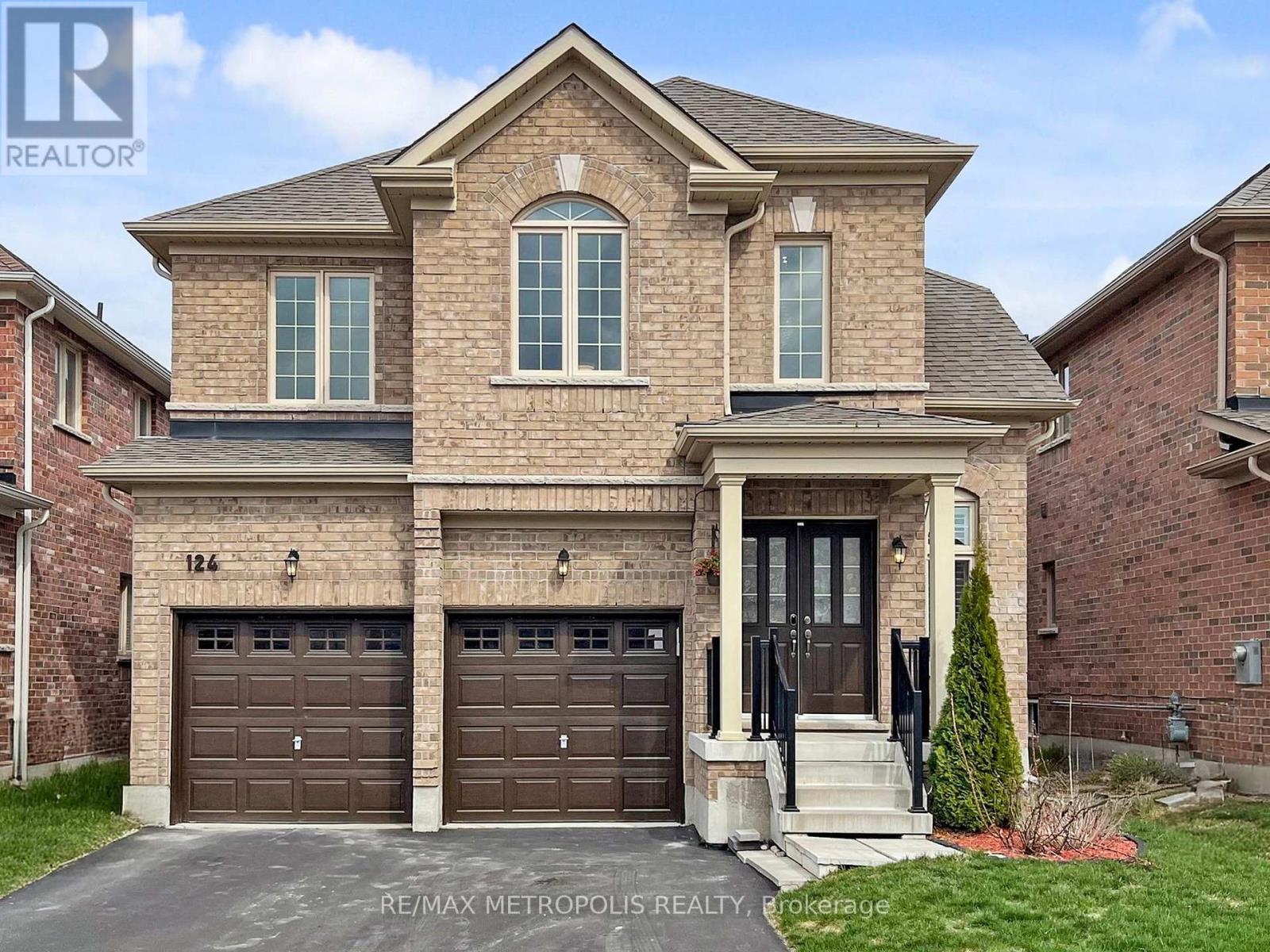 124 MILBY CRESCENT, Bradford West Gwillimbury, Ontario