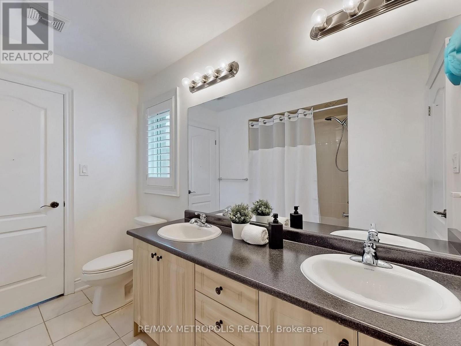 124 Milby Crescent, Bradford West Gwillimbury, Ontario  L3Z 0X8 - Photo 17 - N13014408