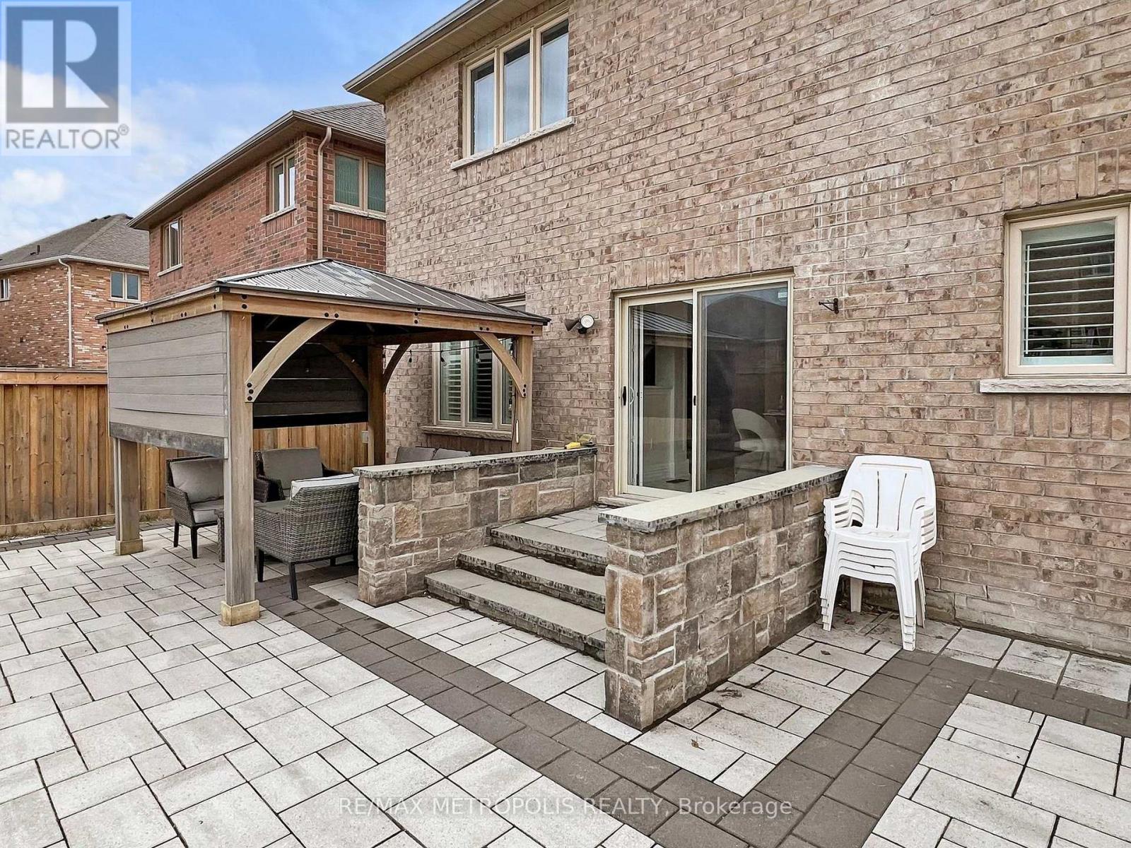 124 Milby Crescent, Bradford West Gwillimbury, Ontario  L3Z 0X8 - Photo 23 - N13014408