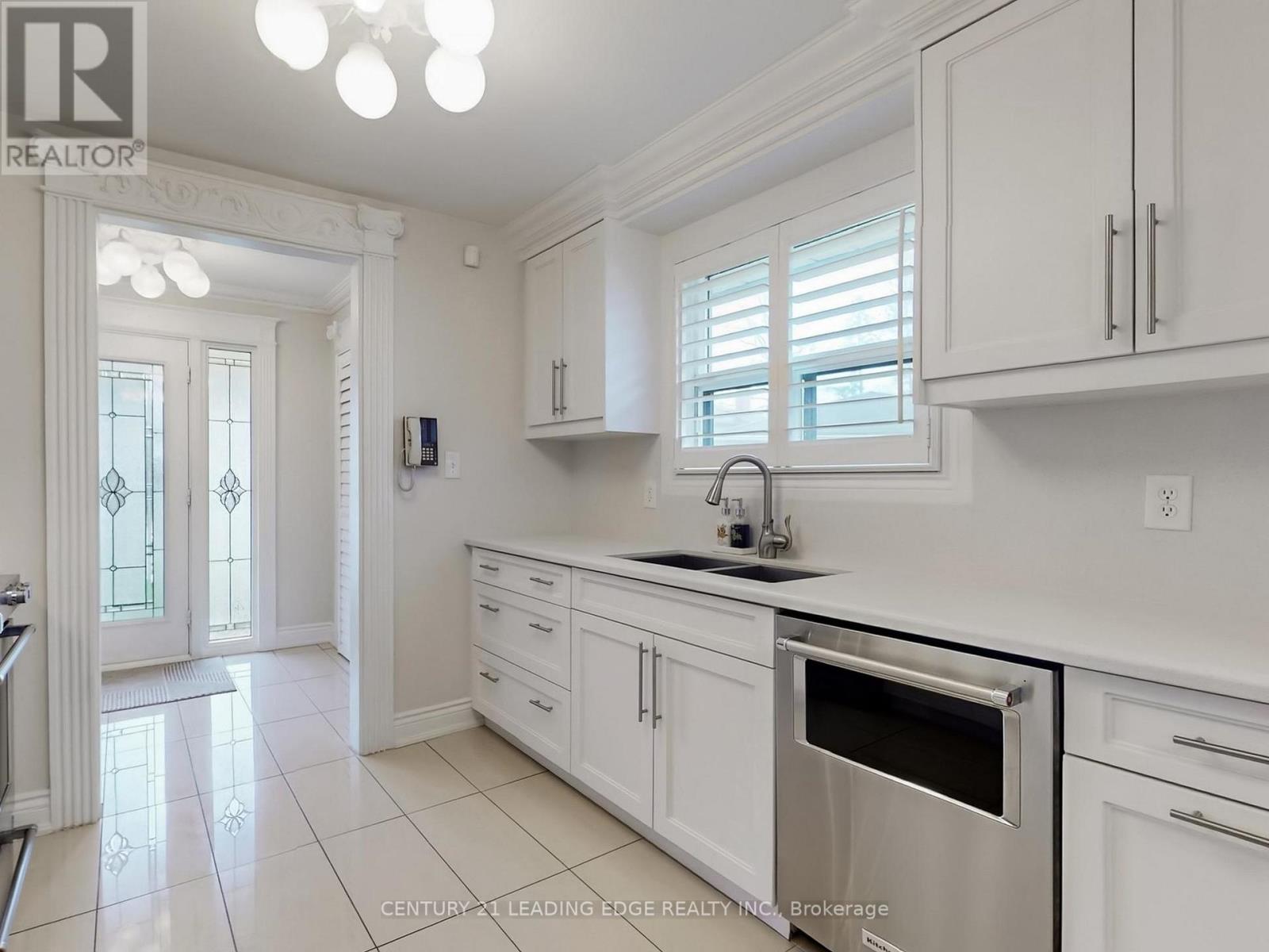 8 Miner Circle, Markham, Ontario  L3R 1Y1 - Photo 17 - N13014516