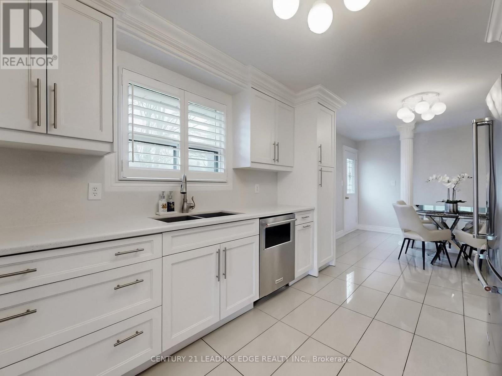 8 Miner Circle, Markham, Ontario  L3R 1Y1 - Photo 19 - N13014516