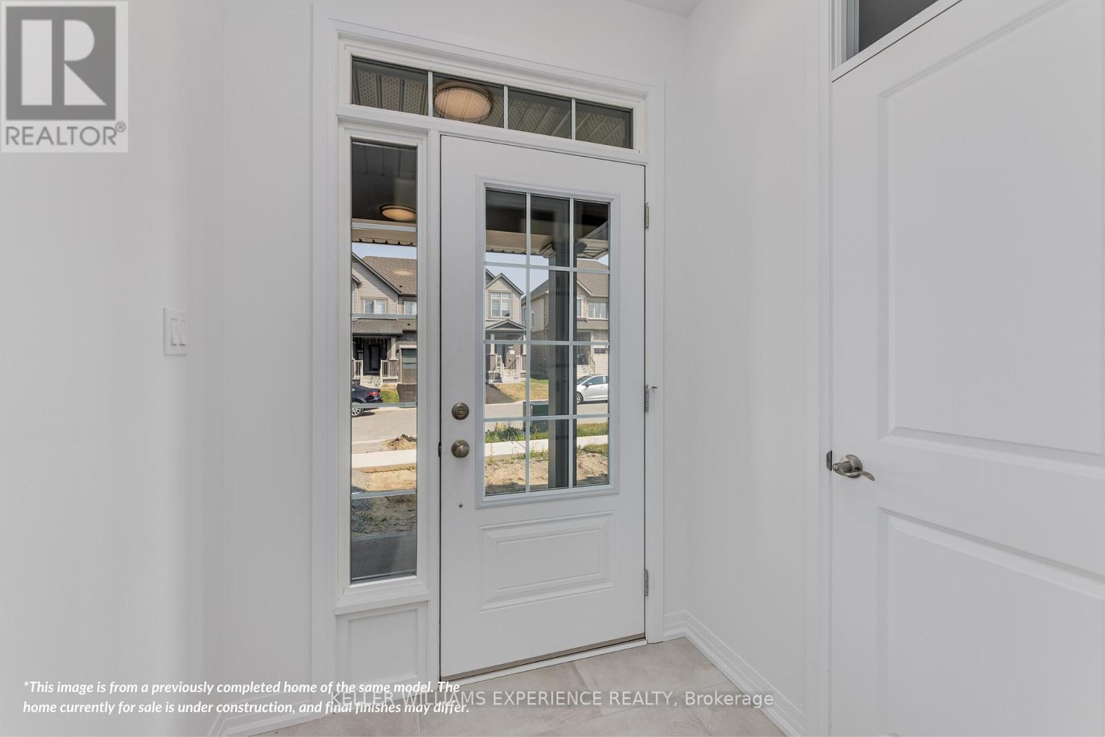 40 Sagewood Avenue, Barrie, Ontario  L9J 0K5 - Photo 4 - S13014600