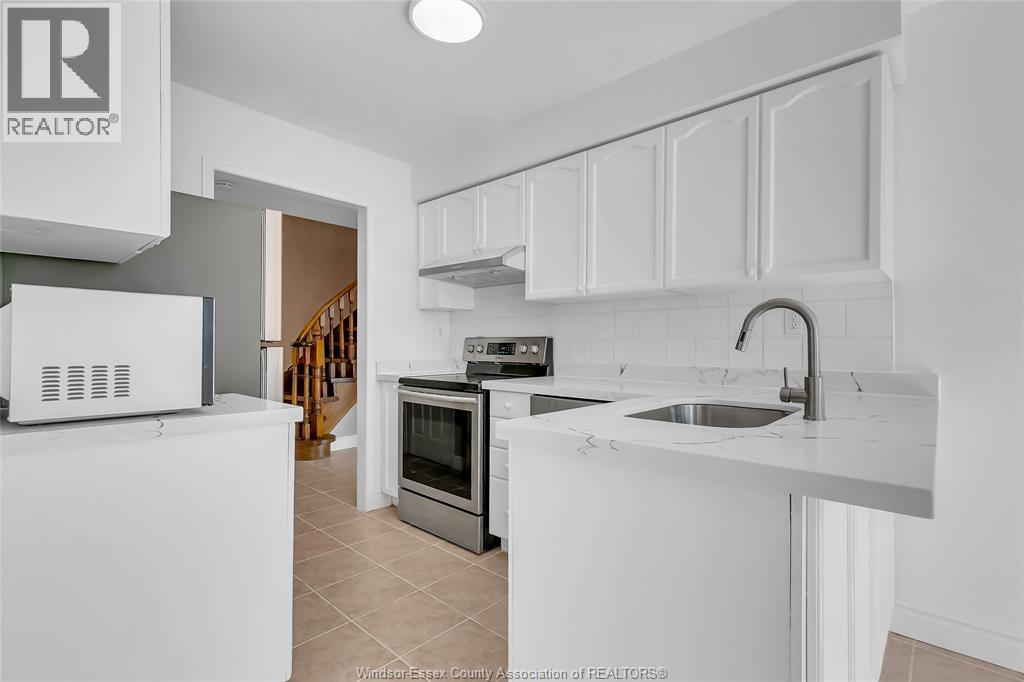 1063 Peach Blossom Crescent, Windsor, Ontario  N9G 2R5 - Photo 14 - 26008489