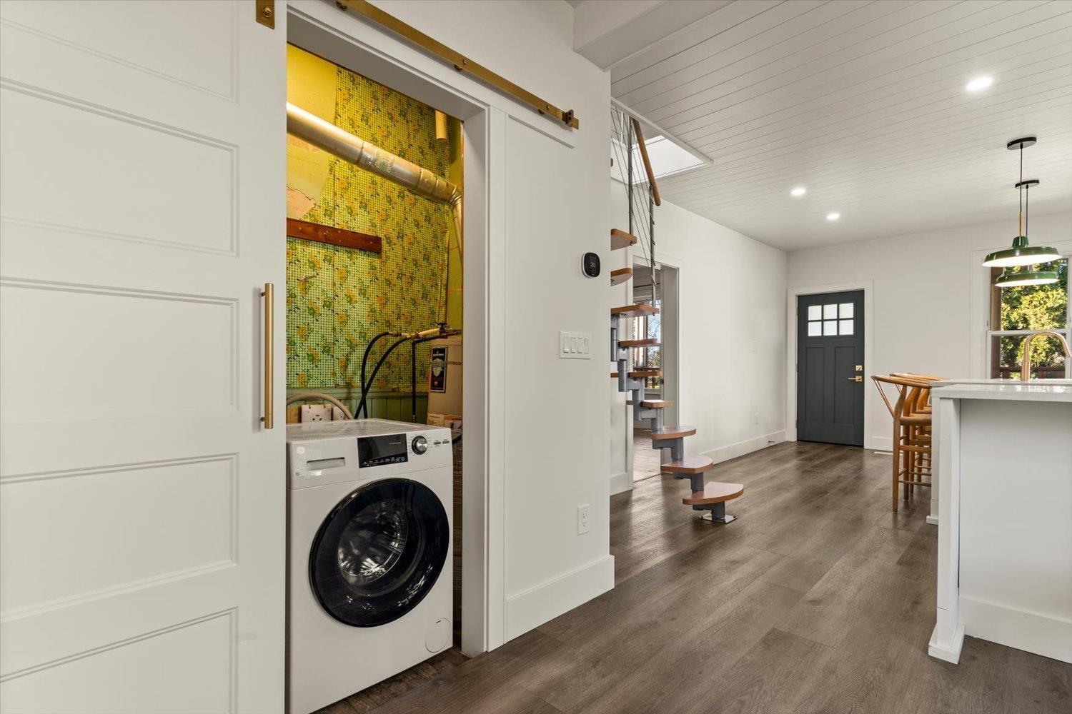 34758 Clayburn Road, Abbotsford, British Columbia  V2S 7Y9 - Photo 13 - R3087978