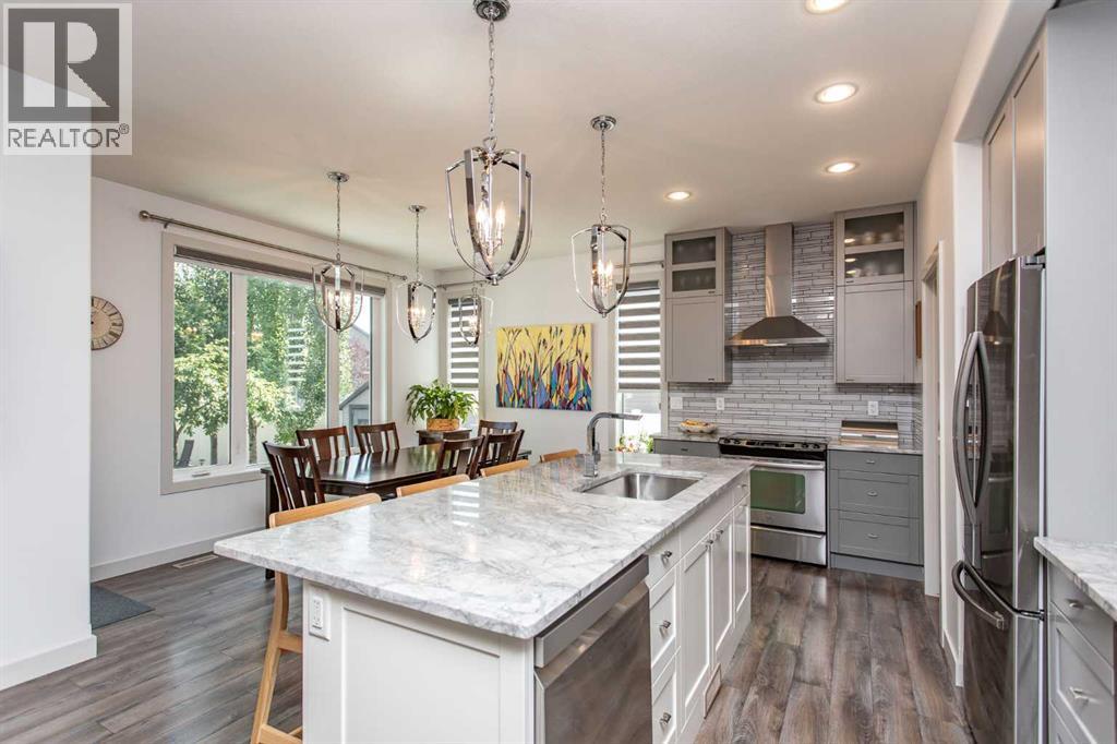 217 Van Slyke Way, Red Deer, Alberta  T4R 0N8 - Photo 2 - A2300494