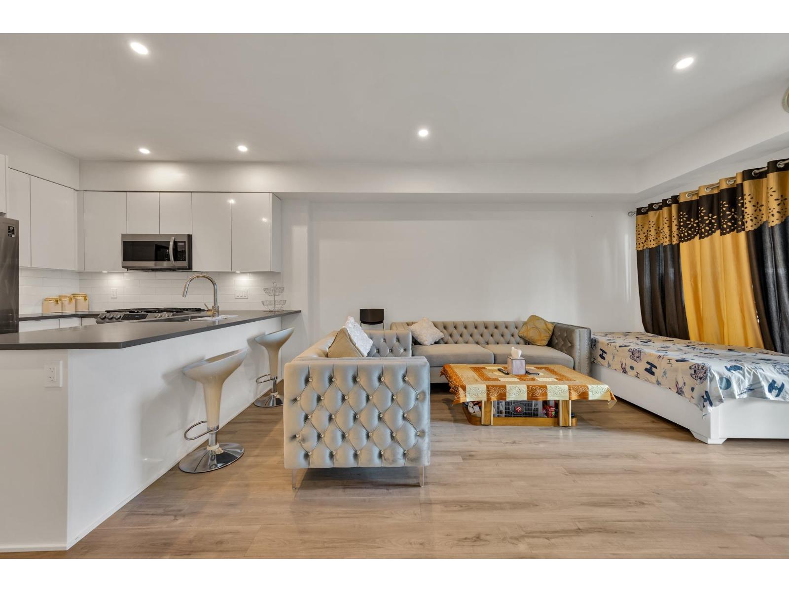 302 2649 James Street, Abbotsford, British Columbia  V2T 3L6 - Photo 9 - R3111928