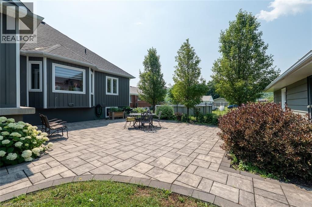 211 Lewis Road, Stoney Creek, Ontario  L8E 5G7 - Photo 35 - 40820554