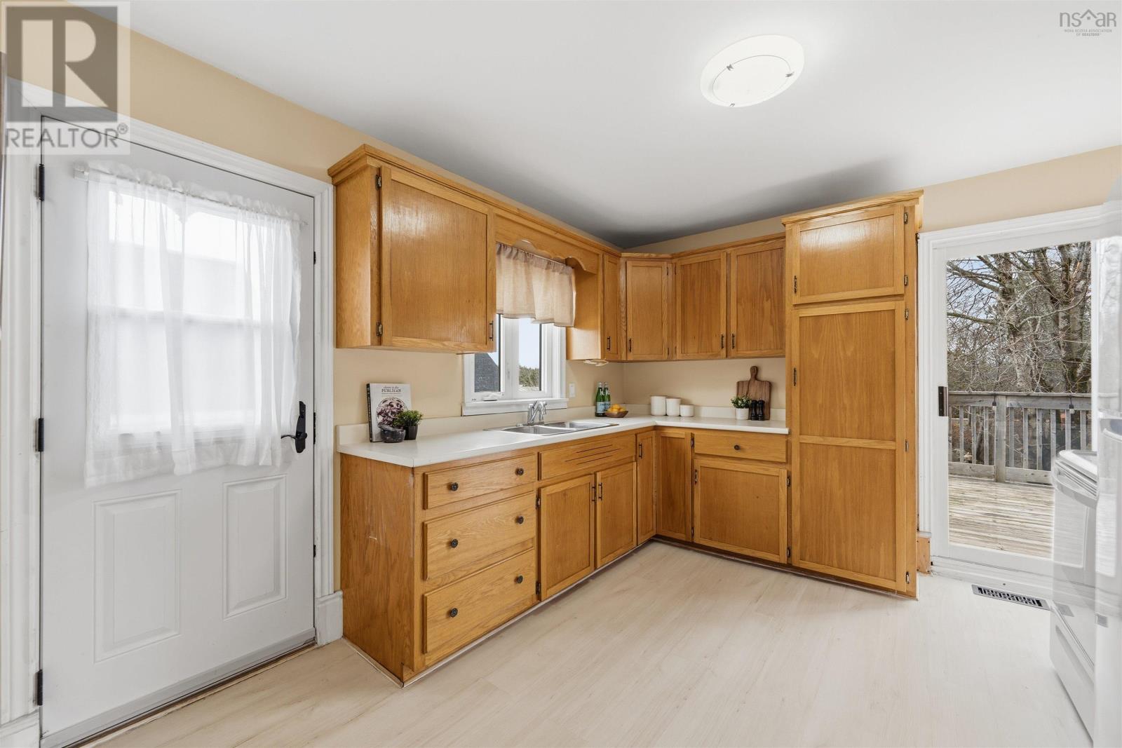 6 Parkdale Avenue, Timberlea, Nova Scotia  B3T 1B9 - Photo 9 - 202607857