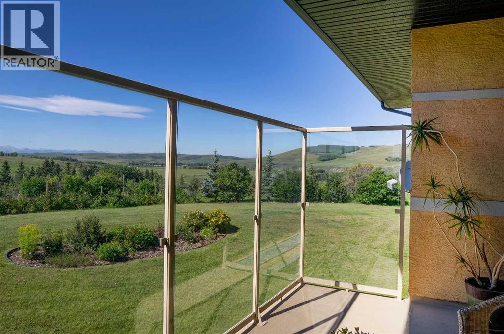 254069 Towers Trail, Rural Rocky View County, Alberta  T4C 2A3 - Photo 26 - A2302358