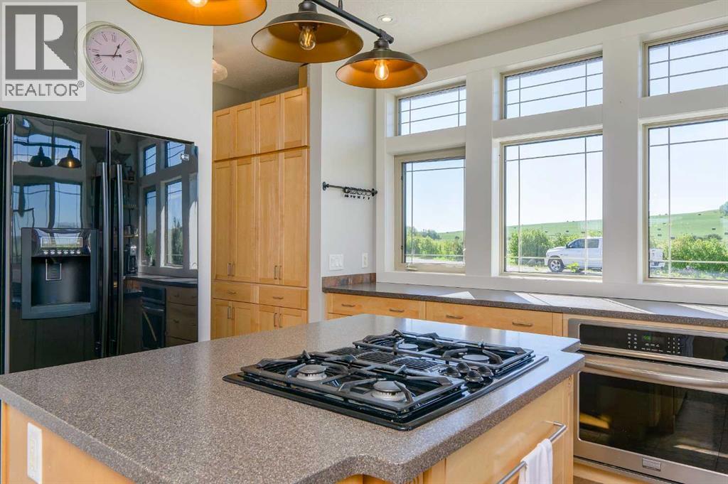 254069 Towers Trail, Rural Rocky View County, Alberta  T4C 2A3 - Photo 13 - A2302358